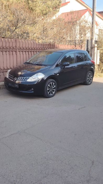 Ниссан тиида 2010год