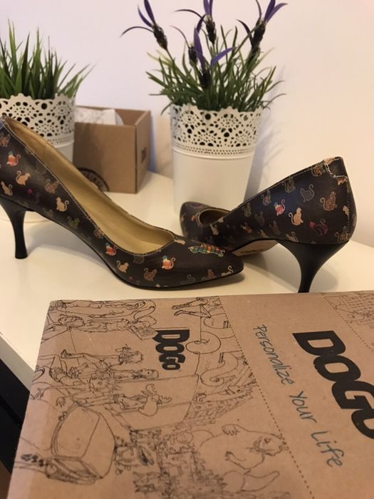 Pantofi noi chic din piele, cu pisici, 39
