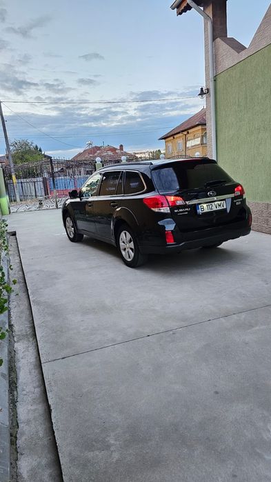 Vând Subaru Outback 2.0 Diesel 4x4