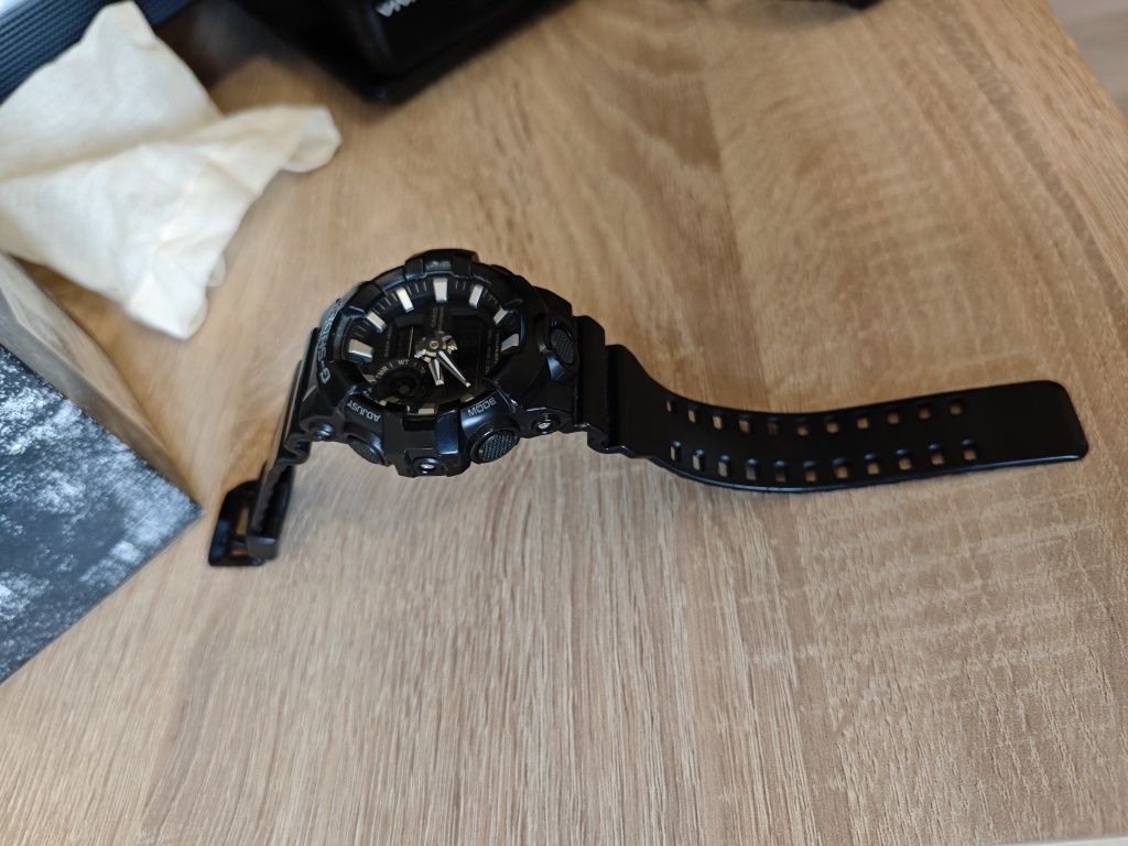 Часовник CASIO g-shock
