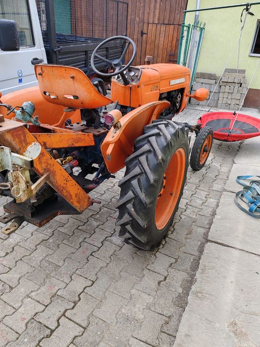 Vand tractor fiat 25cp