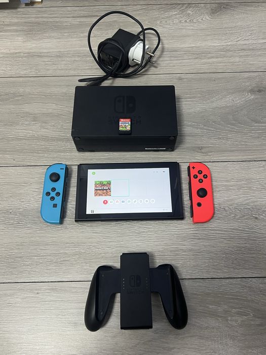 Nintendo switch v2 cu MINECRAFT sau MARIO