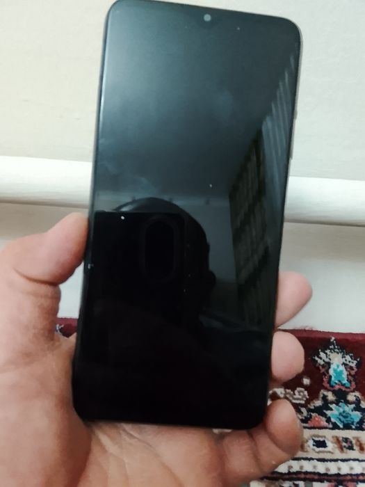 Redmi 9 T pameti. 8/128