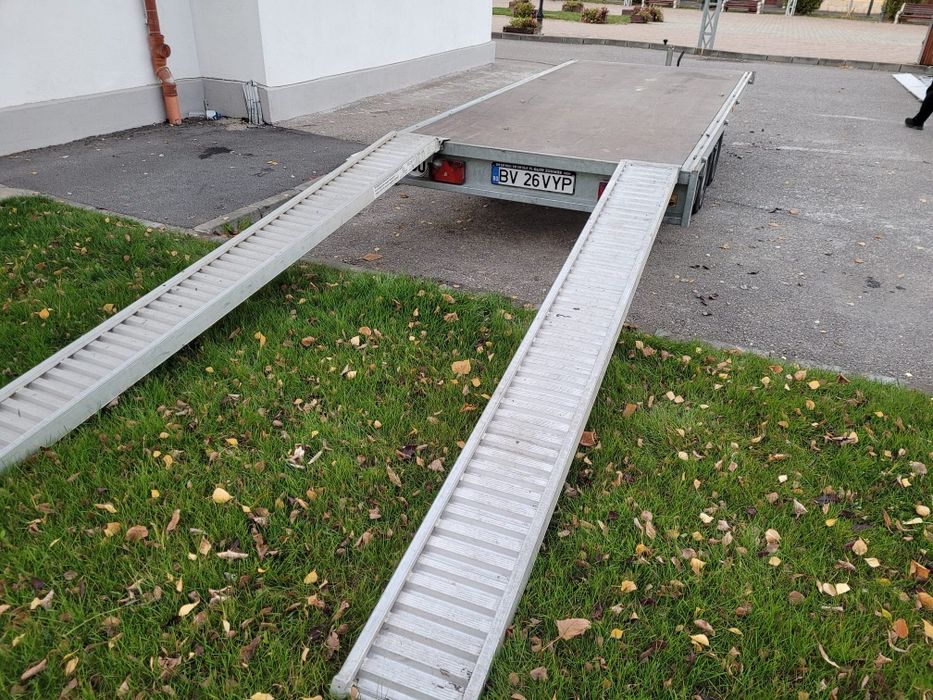 Închiriez remorca ,platforma