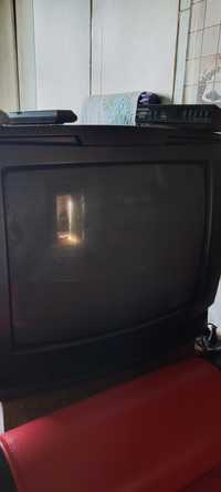 Продам телевизор б.у DAEWOO ( производство Корея) вместе с тюнером