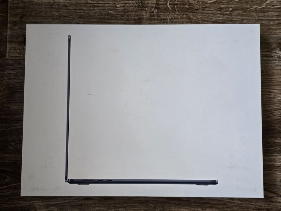 MacBook Air 15 M4 16/512