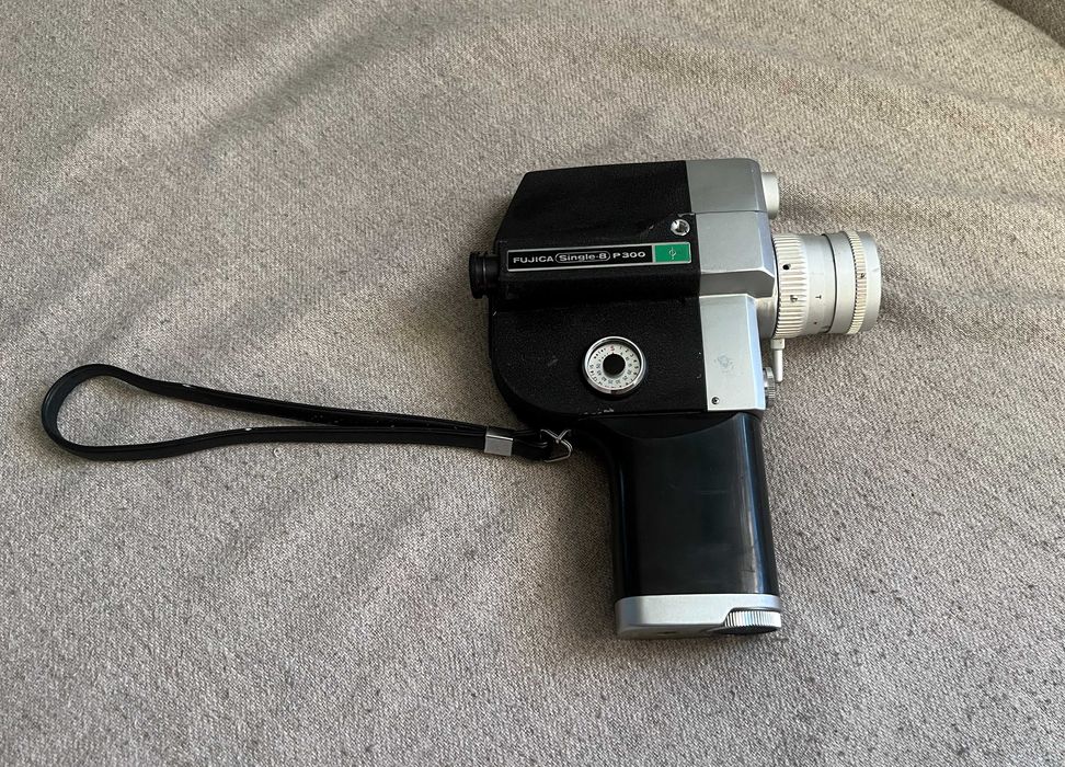 Cameră video vintage Fujica Single-8 P300 funcțională Japonia