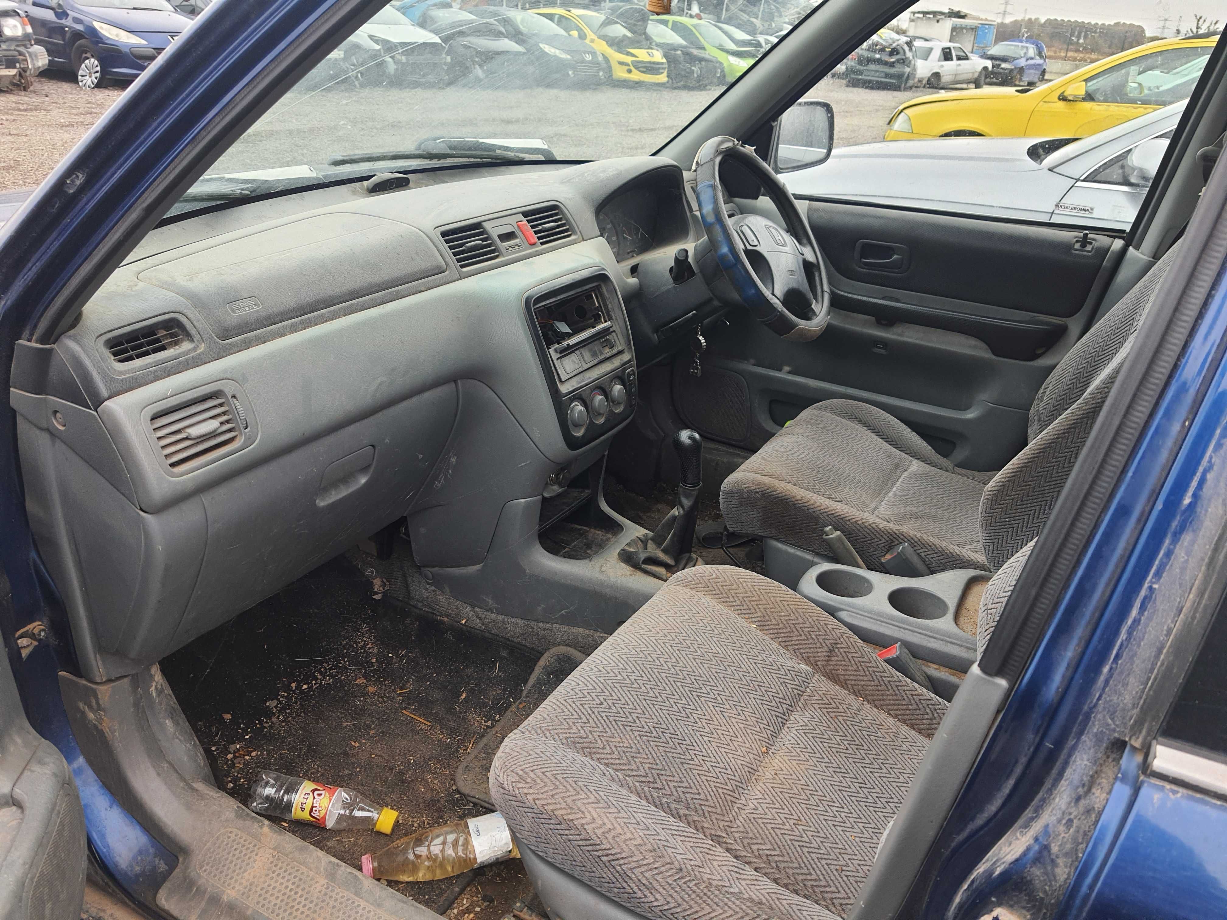На части! Honda CR-V 2.0 16v