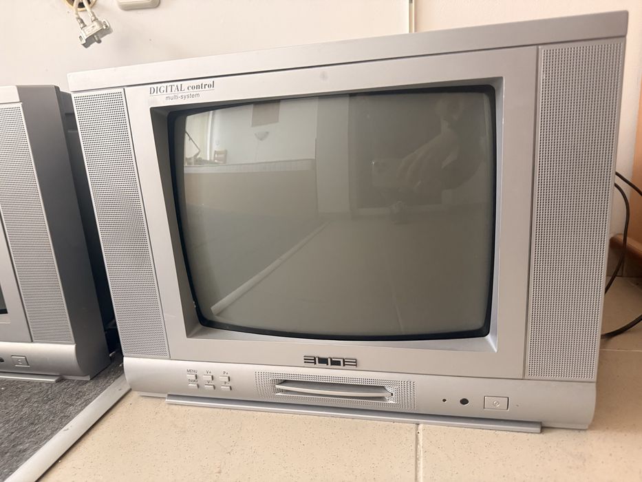 Малки телевизори - 10 лв броя - елате в Равда