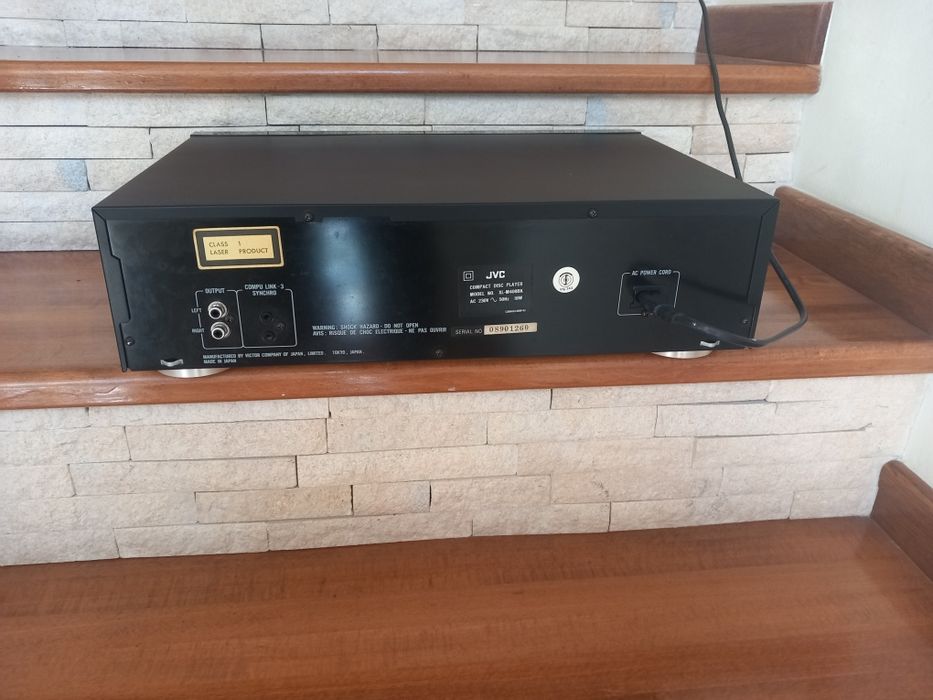 CD JVC XL-M408 cu magazie de Cd