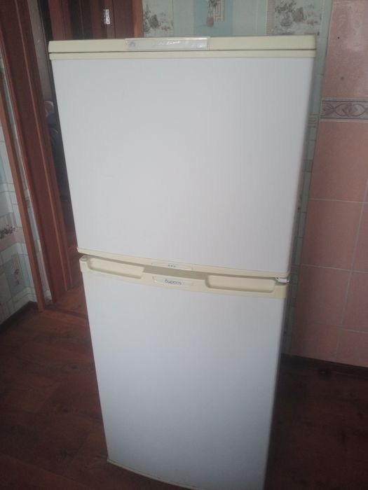 Продам холодильник