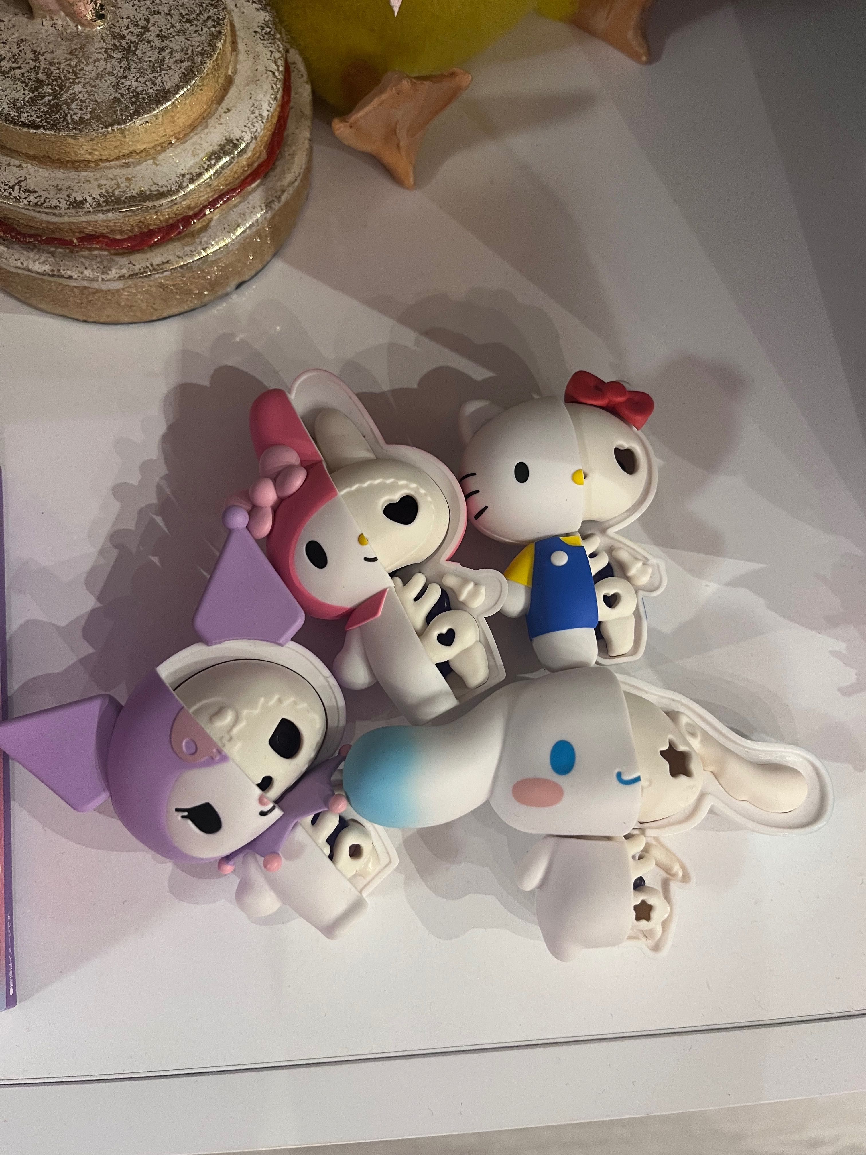 Оригинални фигурки на Hello Kitty, Kuromi, My melody, Cinamoroll