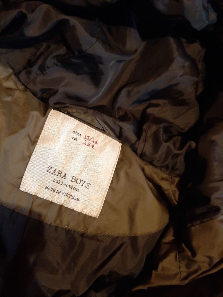 Изключително запазени зимни якета на марката Зара. Цена за брой 10 лв.