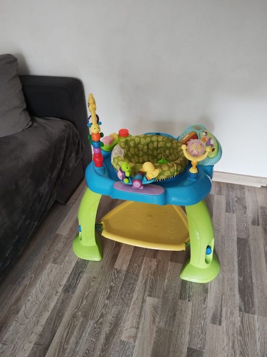 Jumper si loc de joaca pentru copii