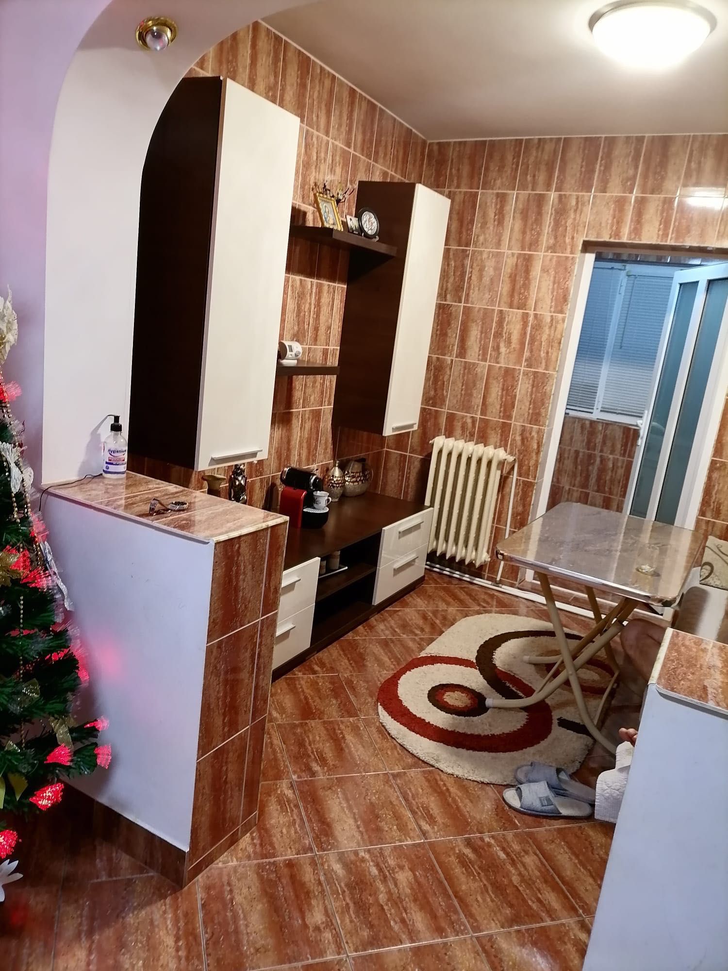 Vanzare apartament 2 camere decomandate