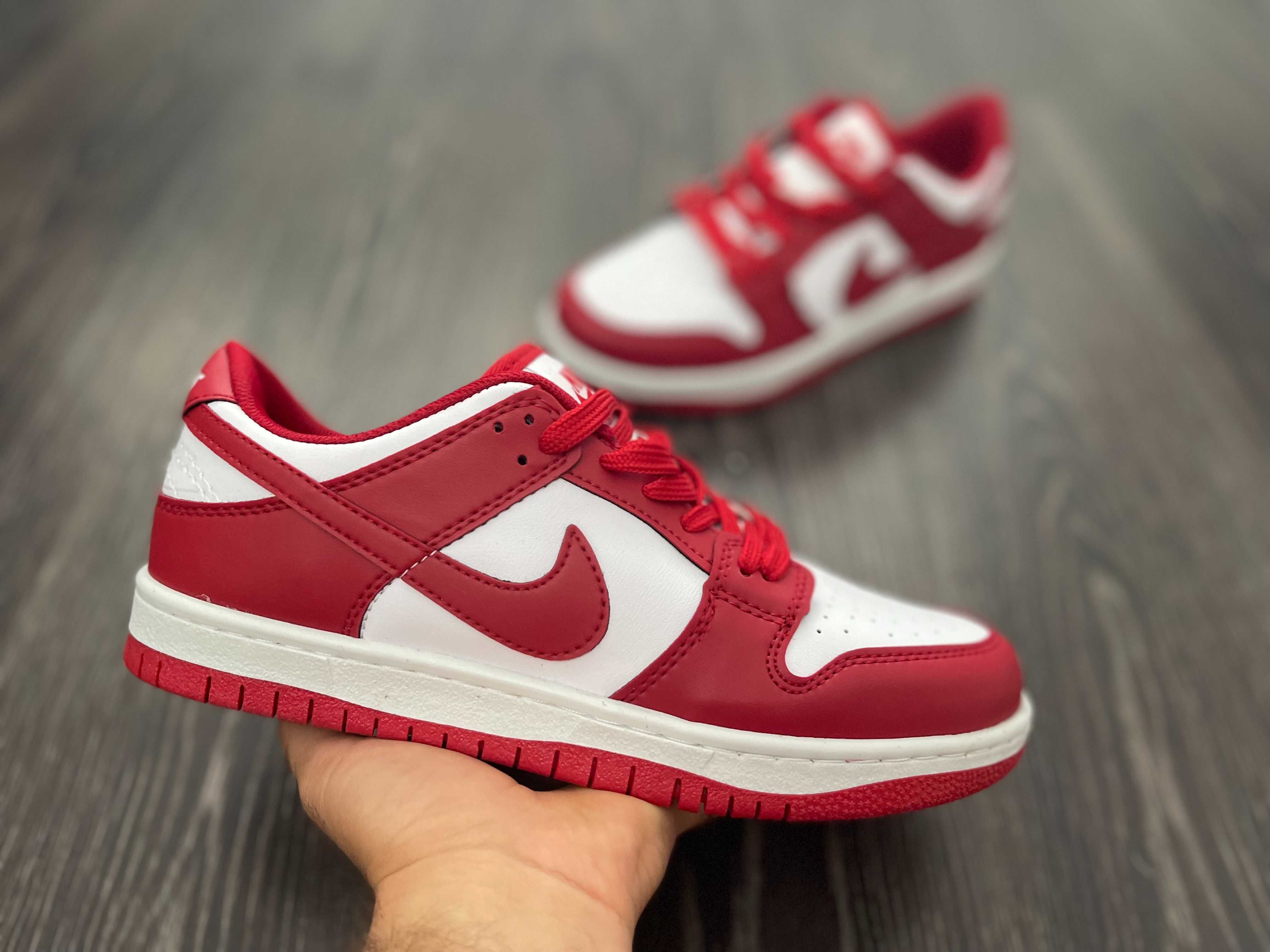 Adidasi NIKE Dunk Low University Red Baieti l Tenesi Produs NOU 2024