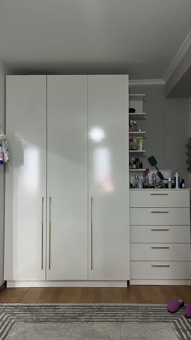 Продам шкаф, комод, полка для косметики