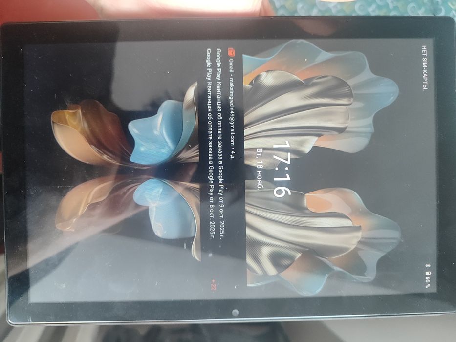 Планшет продаю новый