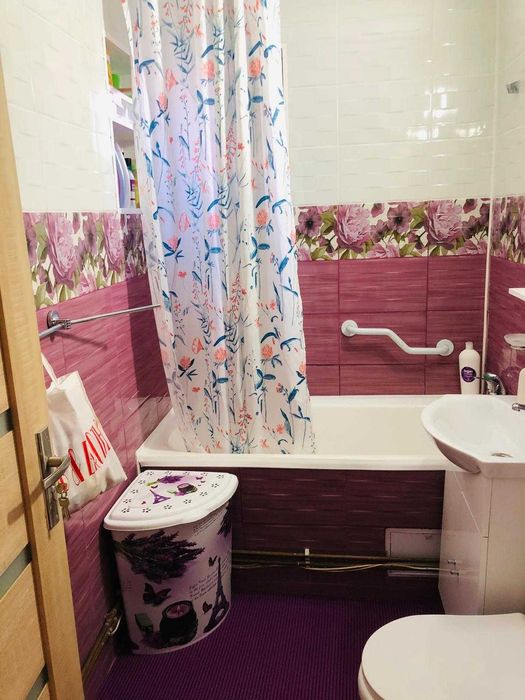 De vânzare apartament  – zona Școala Nr. 2