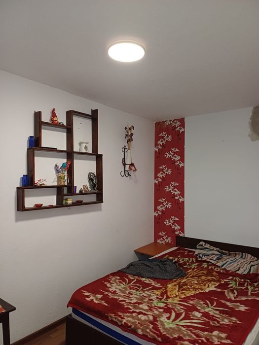 Vand apartament 3 camere
