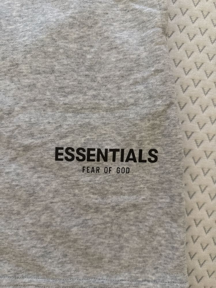 Essentials къси гащи