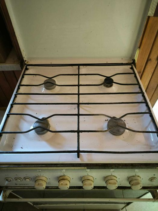 Газовая плита ГЕФЕСТ, 4 - х конфорка