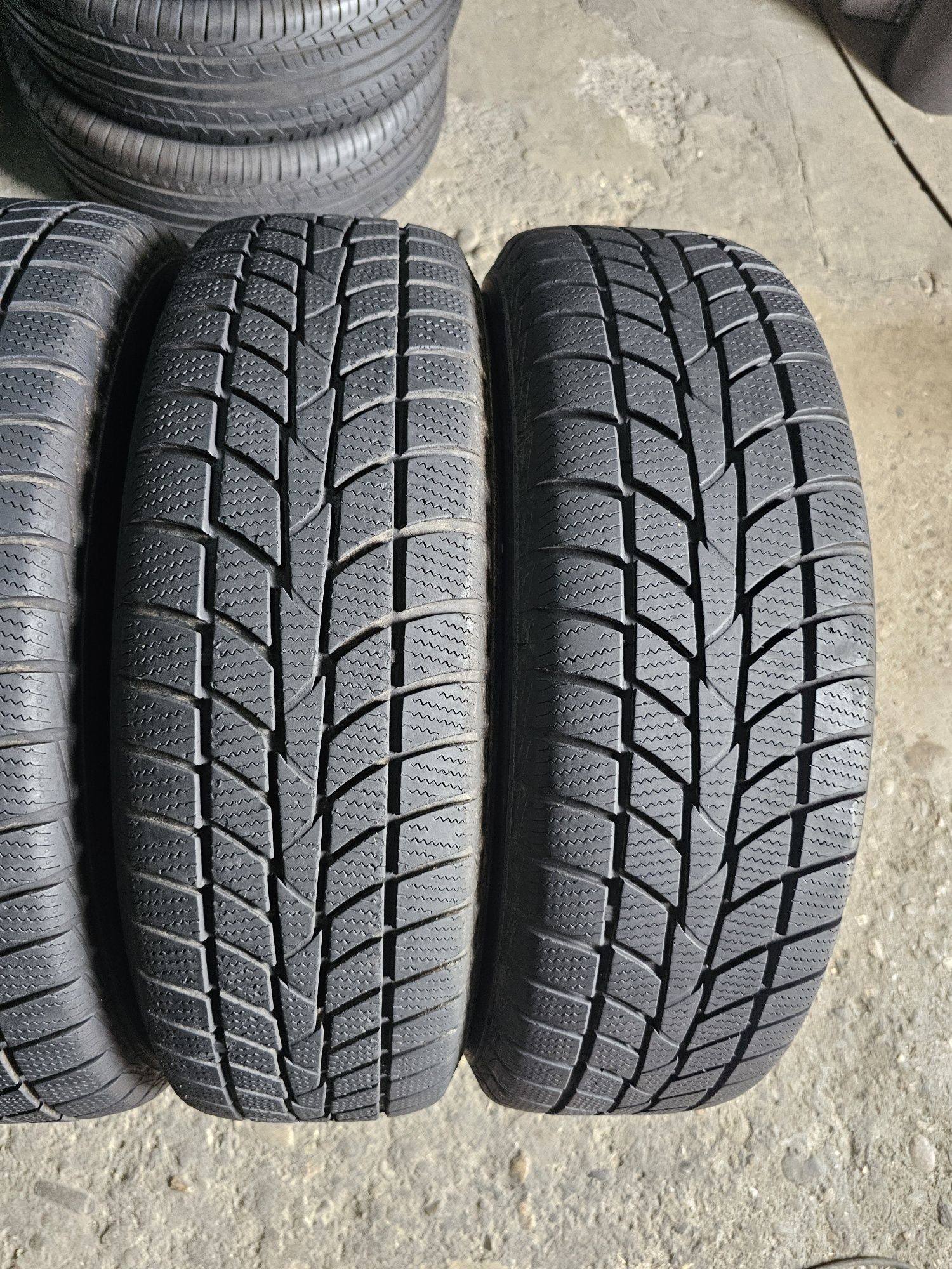 4 anvelope iarna 205 70 15 Hankook 2022
