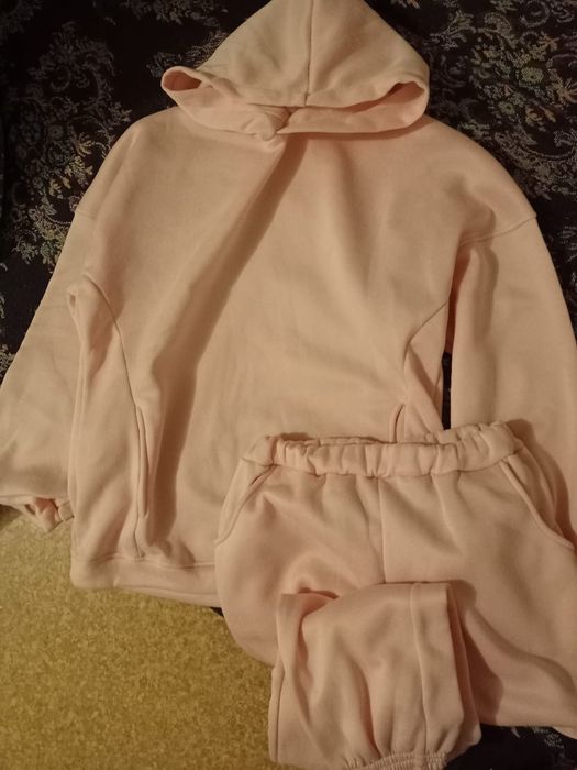 Продам новую двойку. Женская. Размер 46 (М)