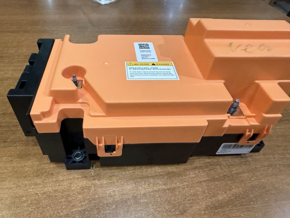 Volvo high voltage-реле  на батерията