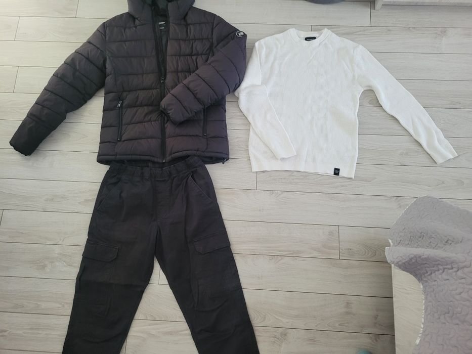 Geaca de primavara Pull&Bear + blugi+bluza marime S