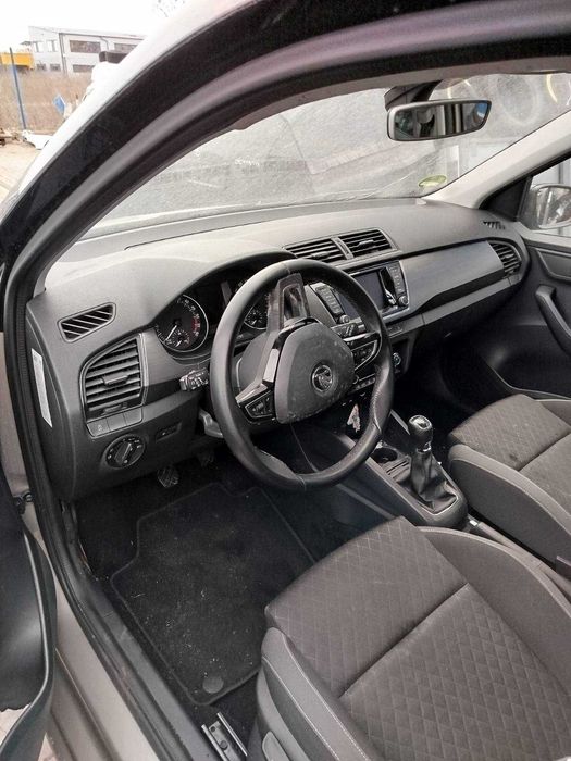 Врата оборудвана,броня,седалки,табло Шкода Фабия 3,skoda Fabia 3