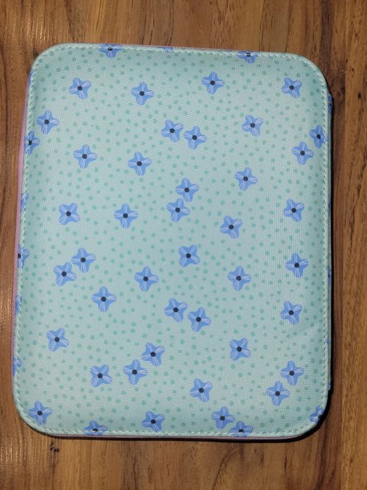 Голям пълен несесер Hello Cute на Busquets