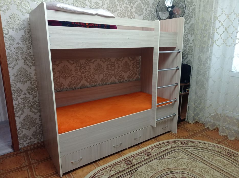 Кровать детская двухъярусная