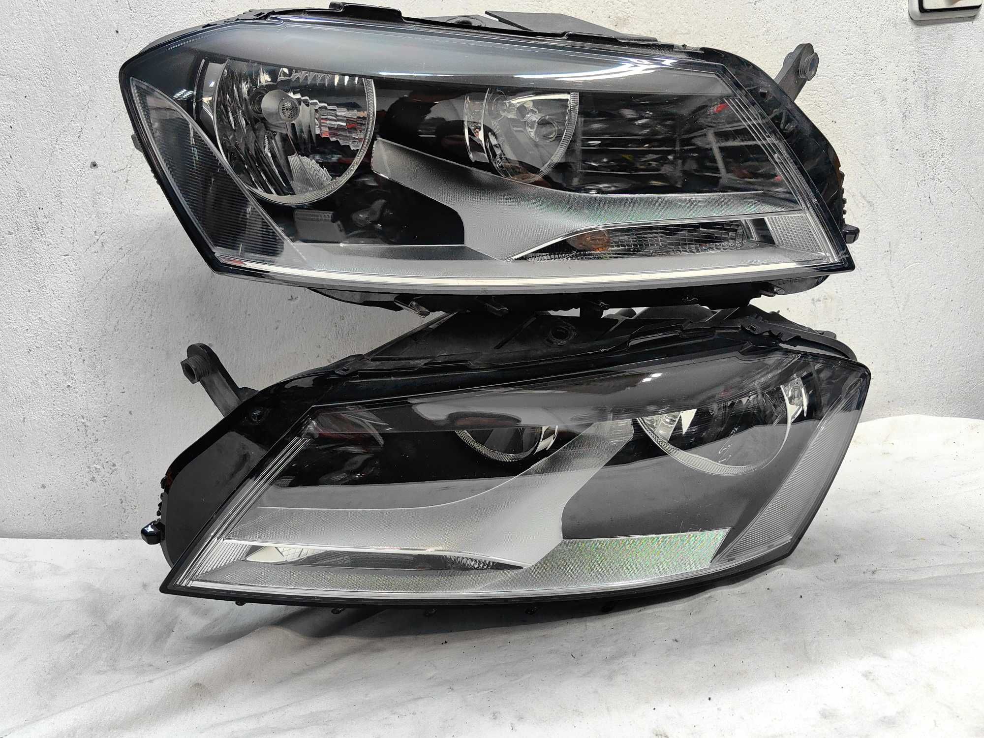 Оригинални  фарове  Vw Touareg