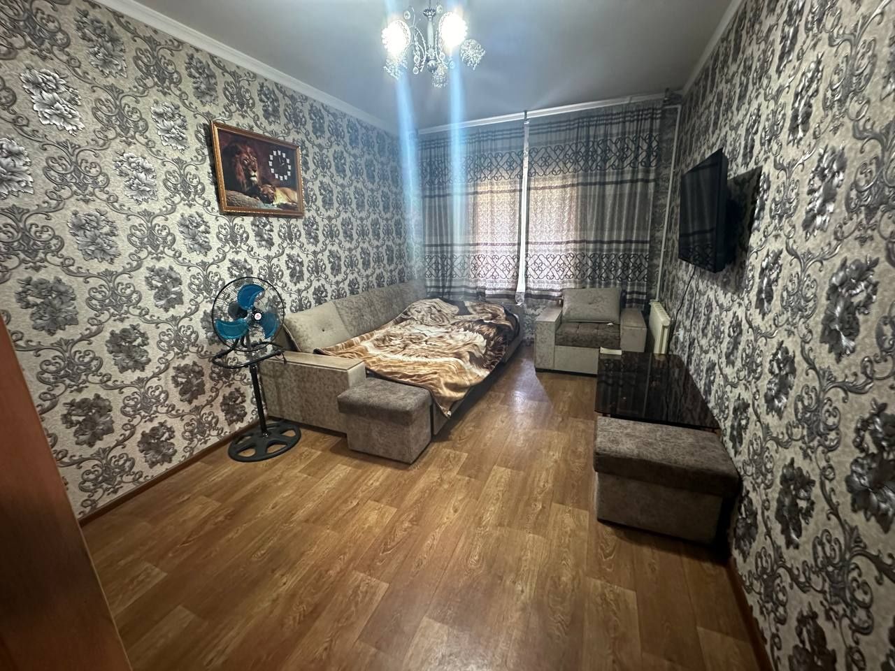 Продам свою четырёхкомнатную квартиру.