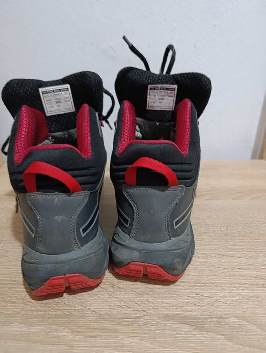 Трекинг обувки трисезонни продавам