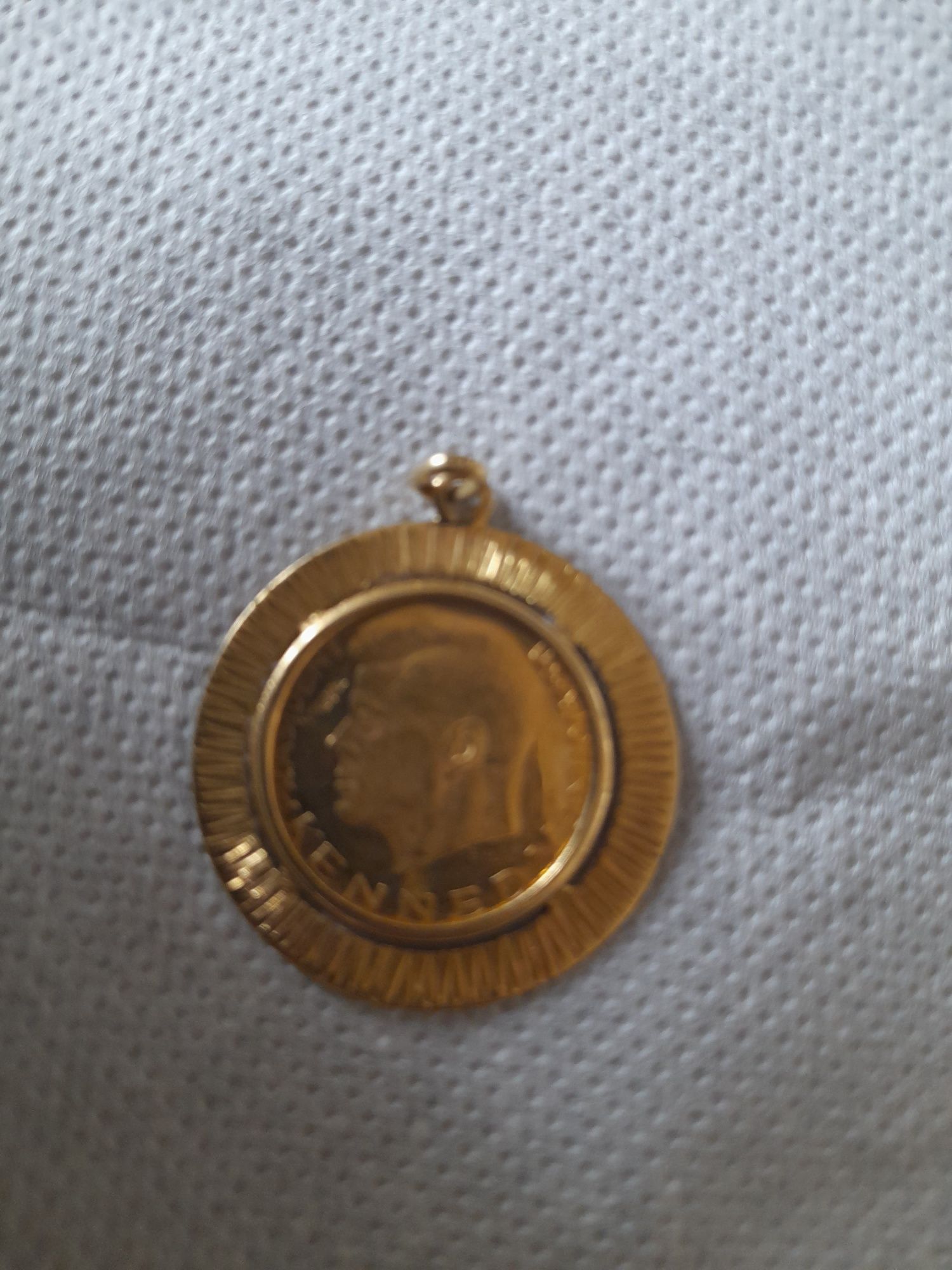 Moneda aur Kennedy