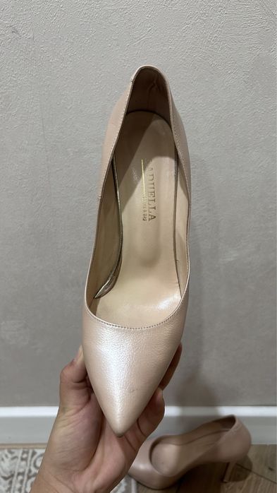 Нюдовые туфли на каблуке — 38 размер