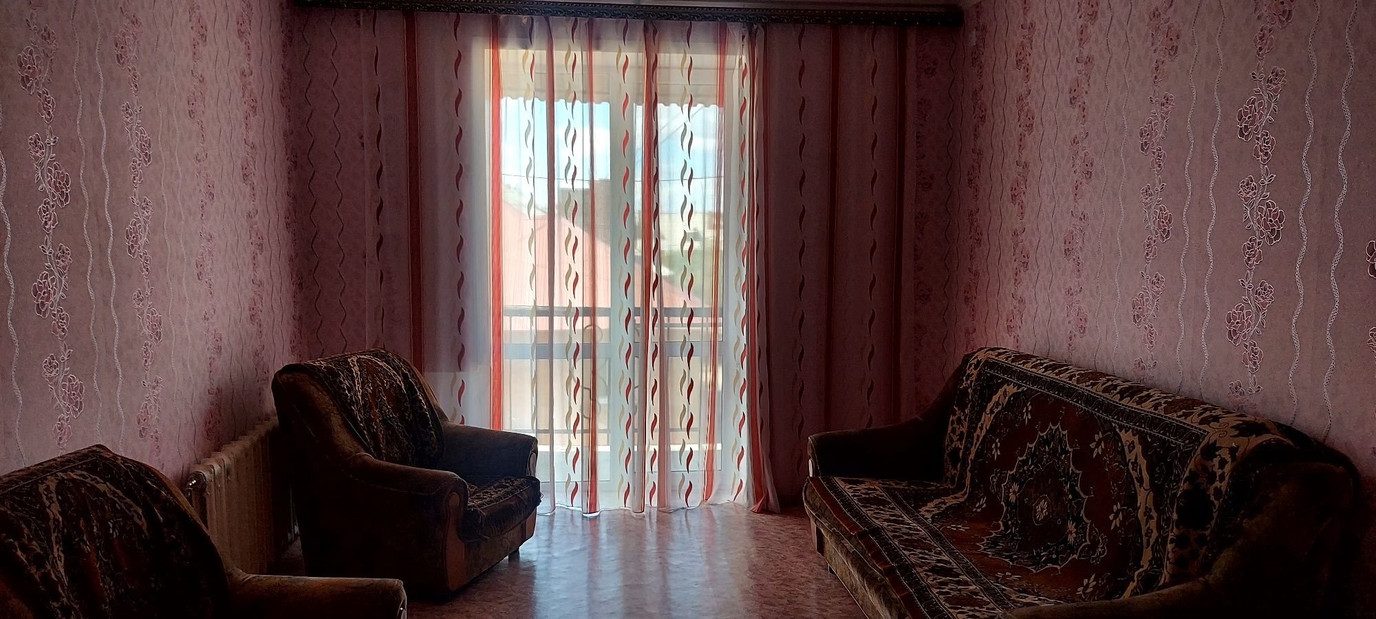 Продаётся квартира, торг имеется, в квартире все остаётся
