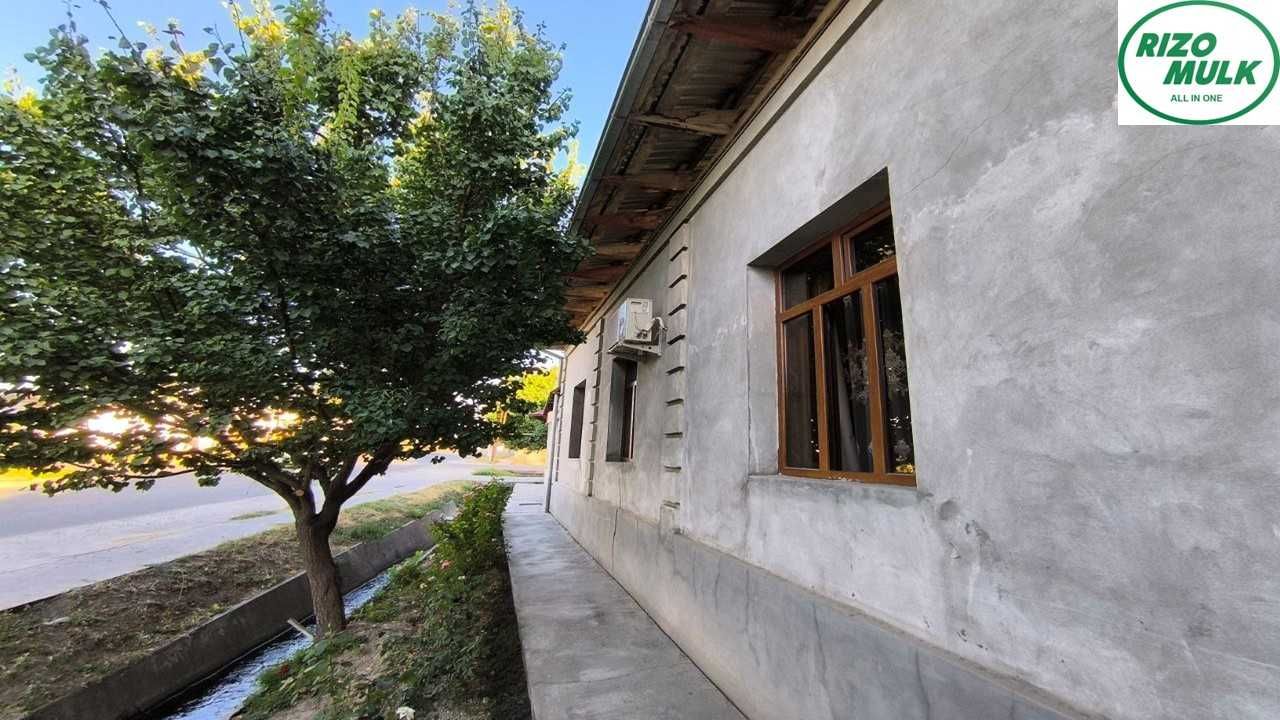 Учтепа тумани Катта Кани мавзесида ховли сотилади. NR494/139