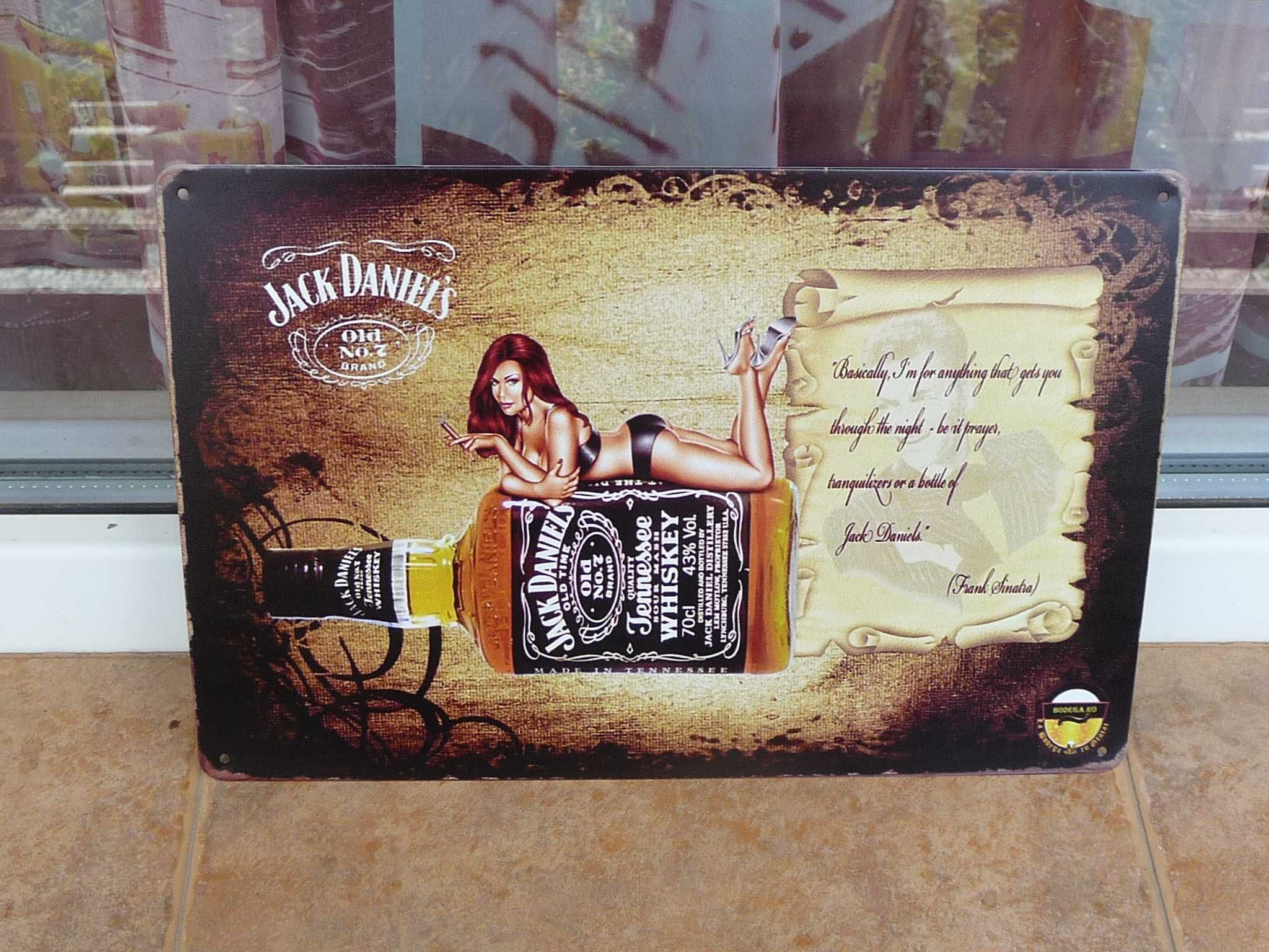 Ламаринена реклама - табела на уиски, водка, бира и други видове алкох