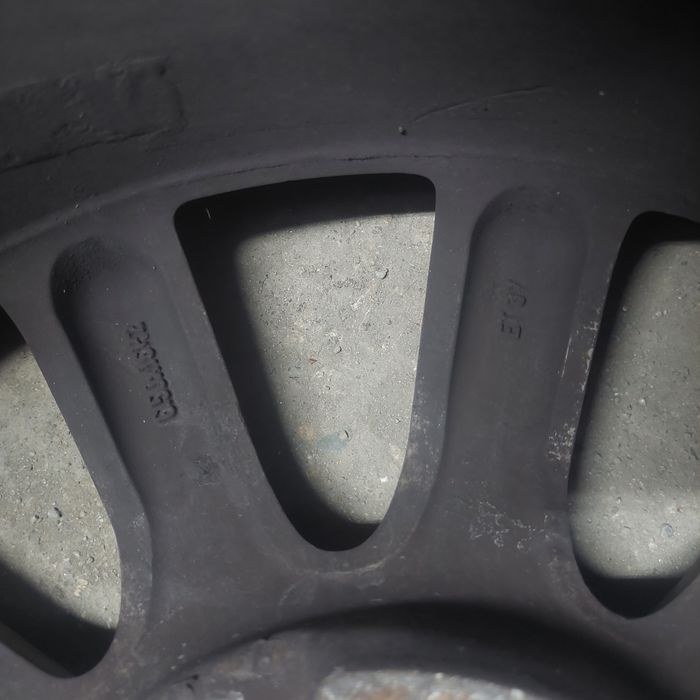 Продавам оригинални ляти алуминиеви джанти с гуми за Опел Зафира, Астр