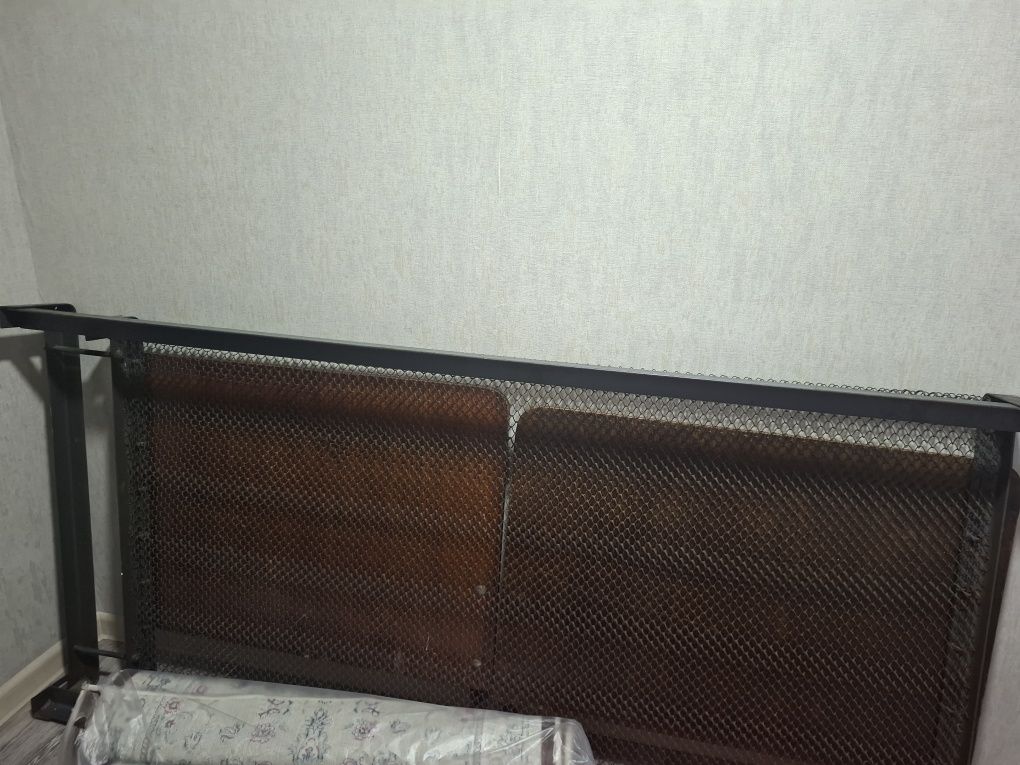 Продам советскую железную кровать