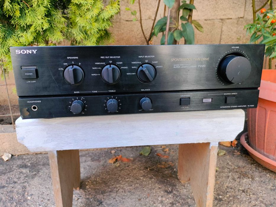 jucarie Sony TA-F 220 vintage
