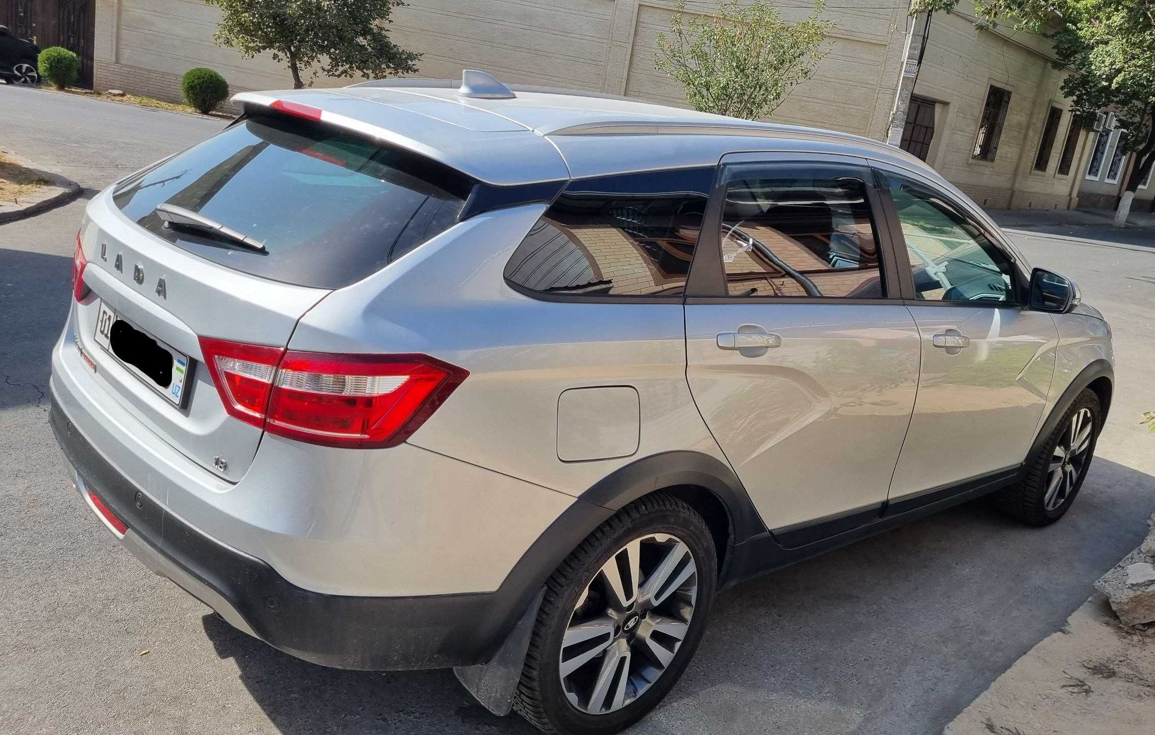 LADA VESTA sw cross