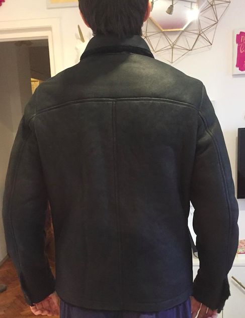 Geaca UGG AUSTRALIA 100% originala piele blana negru neagra marimea M