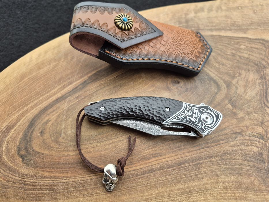 Уникален сгъваем нож дамаска стомана с кожена кания