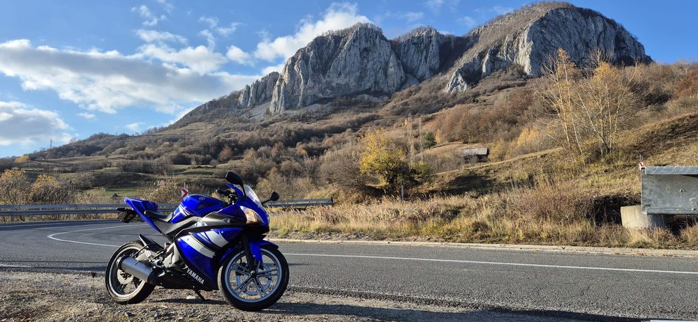 Yamaha YZF-R125  2009