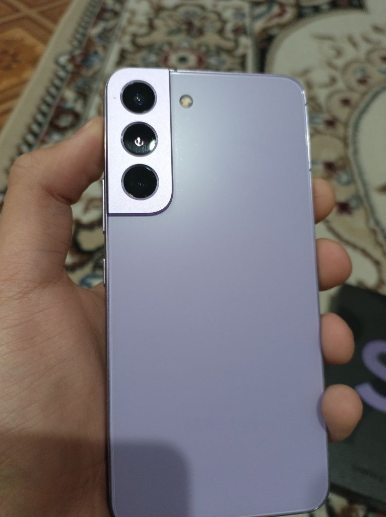 Samsung S22 128гб