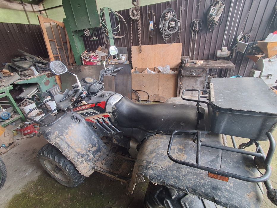 Vând atv de 300 2x4 in stare funcțională  are pompa de benzina noua